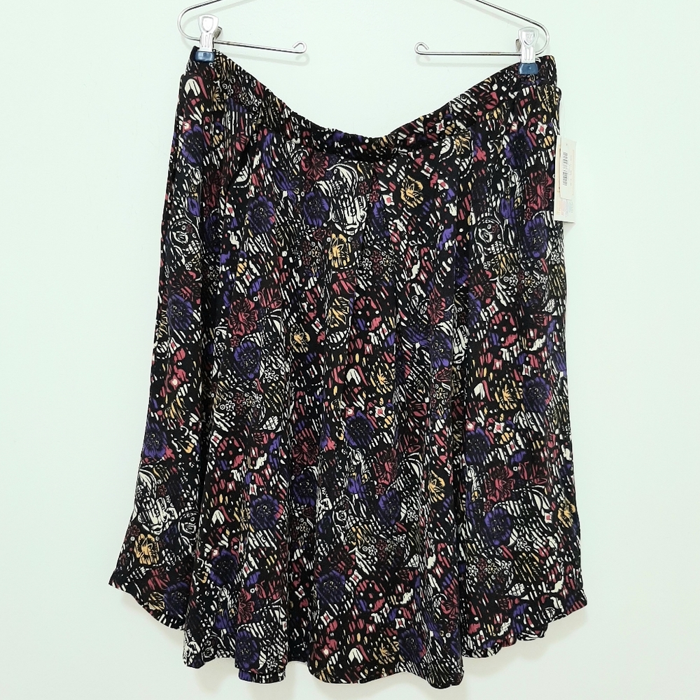 NWT LuLaRoe Skirt Size 2XL